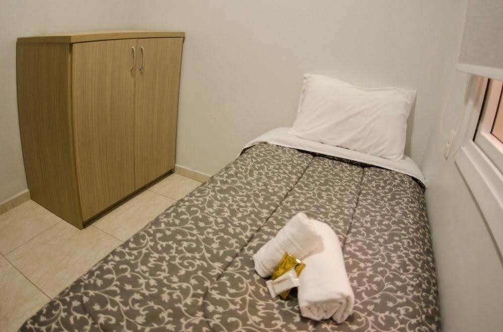 Nhtel Acomodacoes Novo Hamburgo Buitenkant foto